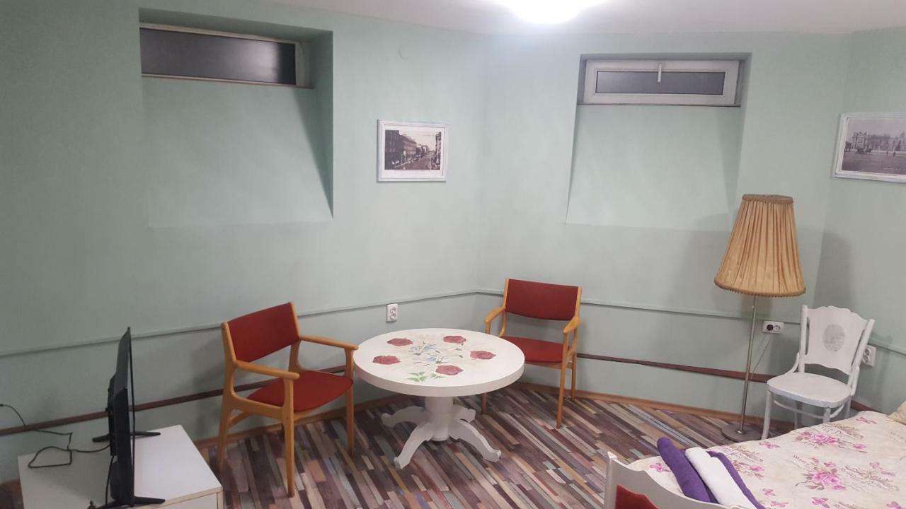 Modern And Old Base Apartment Sofia Ngoại thất bức ảnh