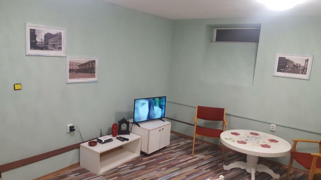 Modern And Old Base Apartment Sofia Ngoại thất bức ảnh